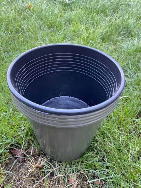 pots de fleurs recyclables  1 Nogent-le-Rotrou (28)