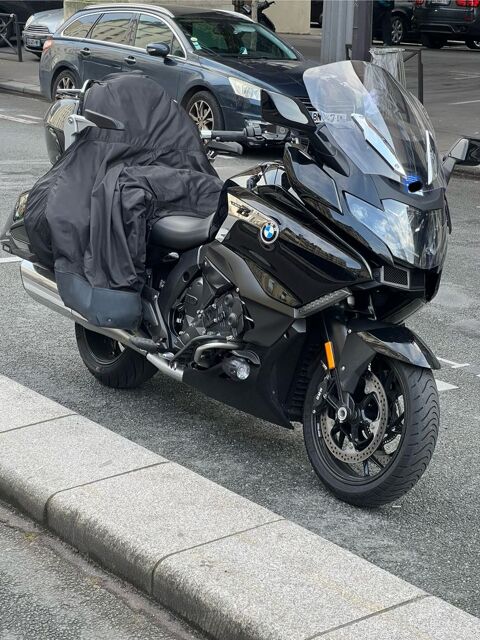 Transport de personnes à Taxi Moto 0 75011 Paris