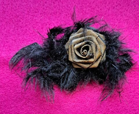 Broche fantaisie Sigoulès (24)