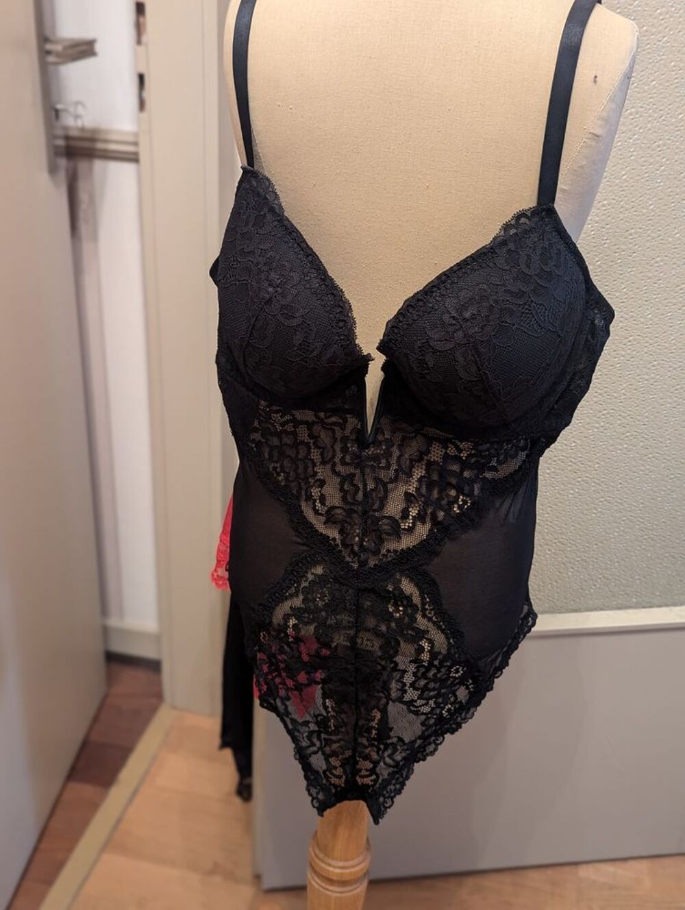 Body noir en dentelle Vêtements
