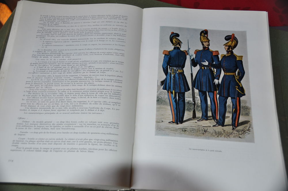 Livre Pompiers de Paris 1958 de A. ARNAND 