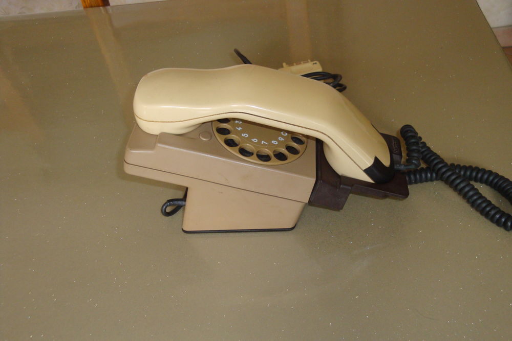 ancien t&eacute;l&eacute;phone Téléphones et tablettes