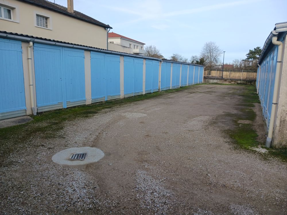 Location Parking/Garage garage ferm  AUXERRE Auxerre