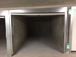  Parking / Garage  louer 15 m