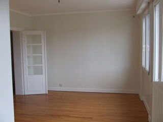  Appartement � louer 5 pi�ces 100 m� Coin-sur-seille