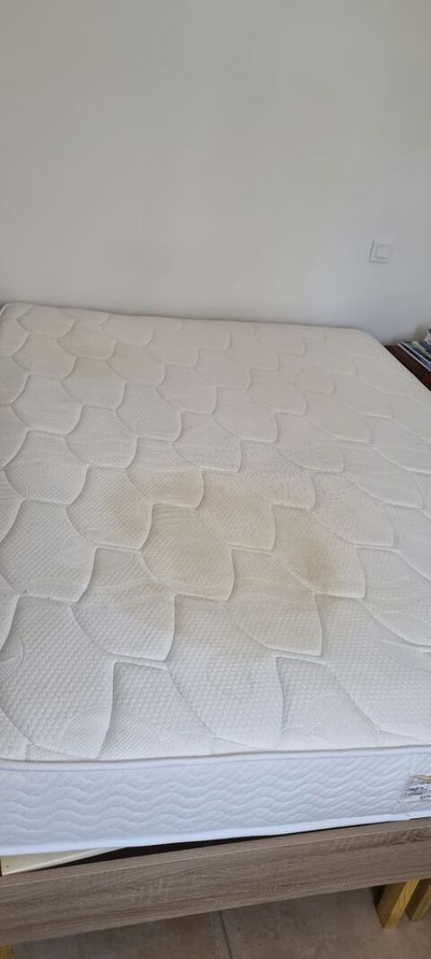 Matelas 140x190, ep 20 0 Guillestre (05)