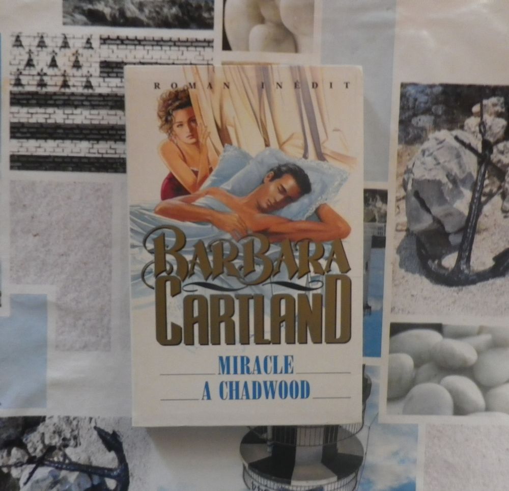 MIRACLE A CHADWOOD de Barbara CARTLAND Grand Livre du Mois Livres et BD