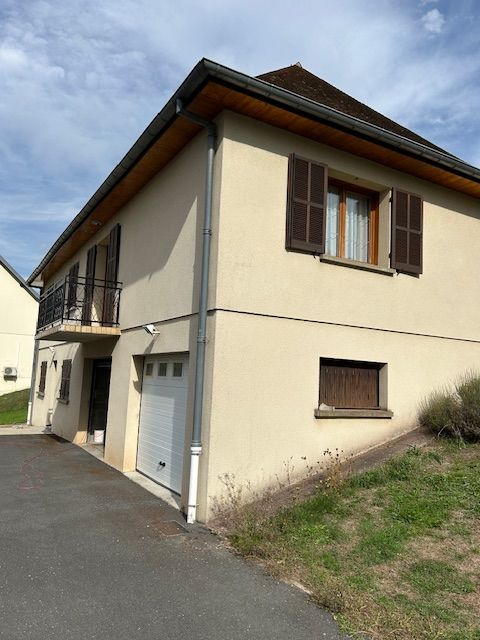   Maison 182 m². La ville à la campagne
Maison - 8 pièce(s) - 182 m²