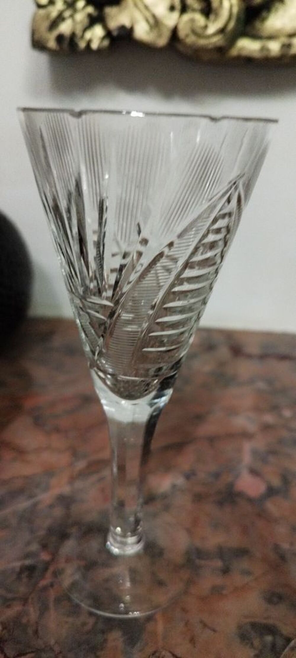 3 verres &agrave; pied &agrave; eau, cocktail ou champagne cristal taill&eacute; Cuisine