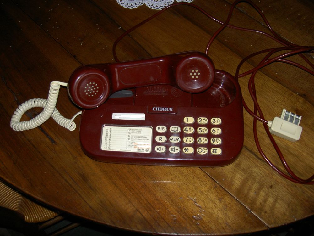 T&Eacute;L&Eacute;PHONE CHORUS BORDEAUX 1985 Téléphones et tablettes