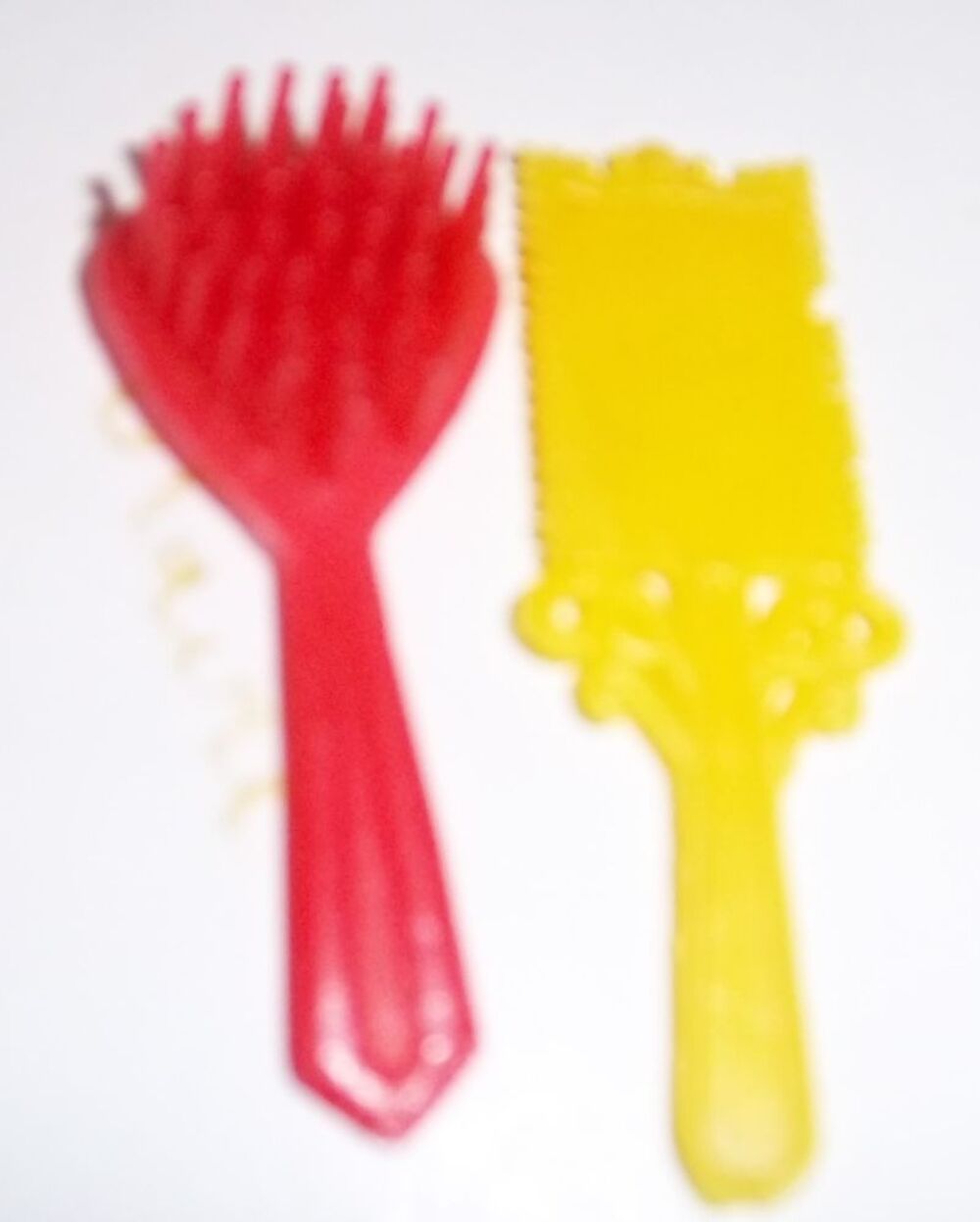Brosse et miroir plastique made in Hong Kong Jeux / jouets