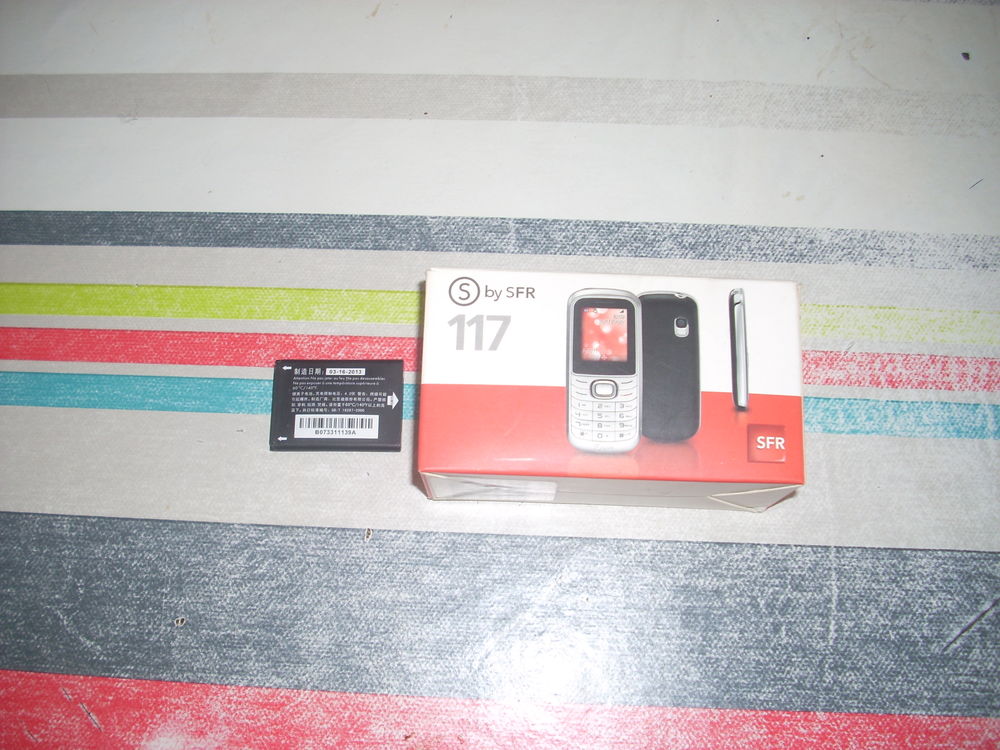 Batterie origine S BY SFR 117 Téléphones et tablettes