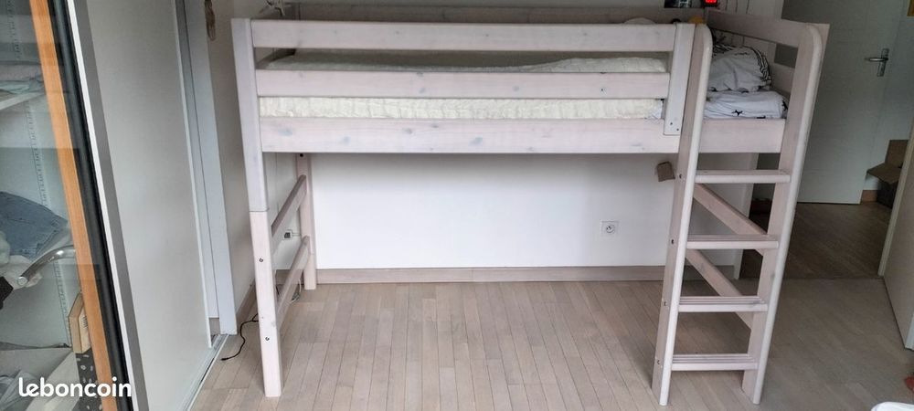 Lit mi-hauteur enfant Mobilier enfants