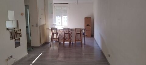   meubl� r�nov� 2 pi�ces 45 m�, 840 +50 � 