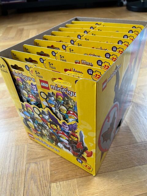Prsentoir Lego 71045 Srie 25 contenant 36 boites neuves 180 Boulogne-Billancourt (92)