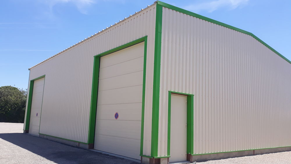 Location Autre HANGAR 90 m2 Vedène