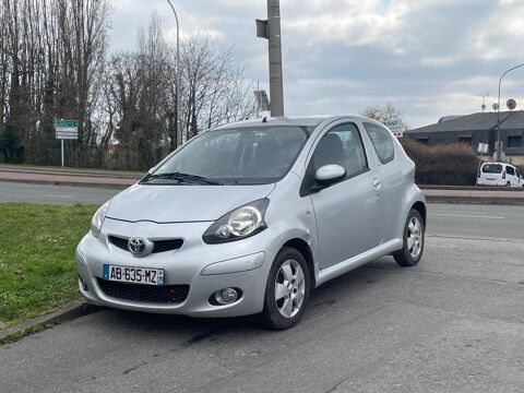 Toyota Aygo 1.0 VVT-i Confort 2009 occasion Créteil 94000