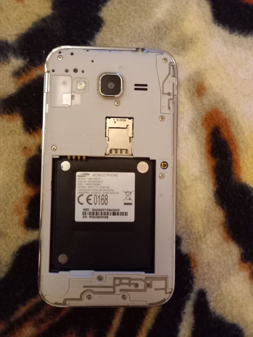t&eacute;l&eacute;phone samsung j6 2016 pour piece Téléphones et tablettes