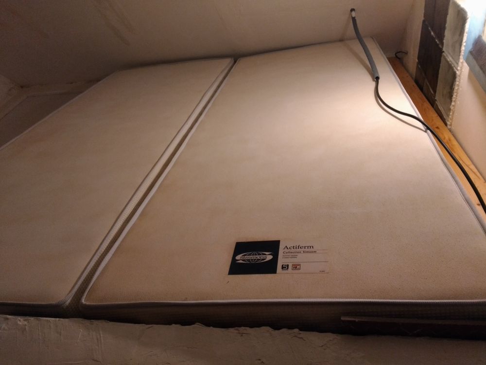 SOMMIER SIMONS 80x200x15 cm BON &eacute;tat tissus lattes Meubles