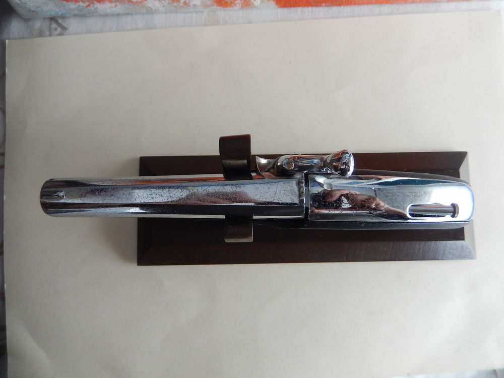 ANCIEN BRIQUET PISTOLET CHROME 1965 Bricolage