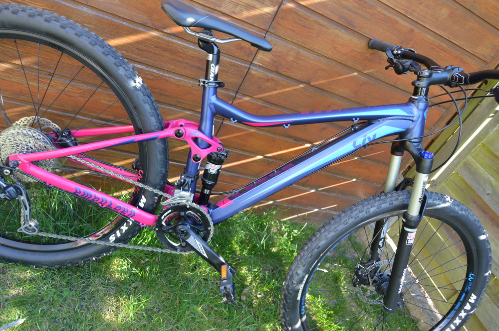 v&eacute;lo VTT giant 27.5 Vélos