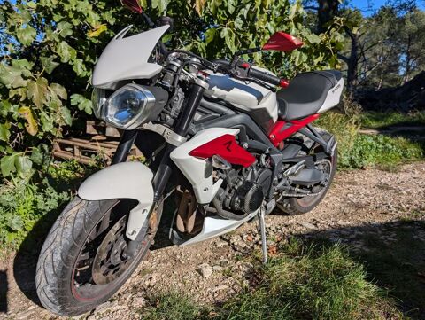 Moto TRIUMPH 2013 occasion Éguilles 13510