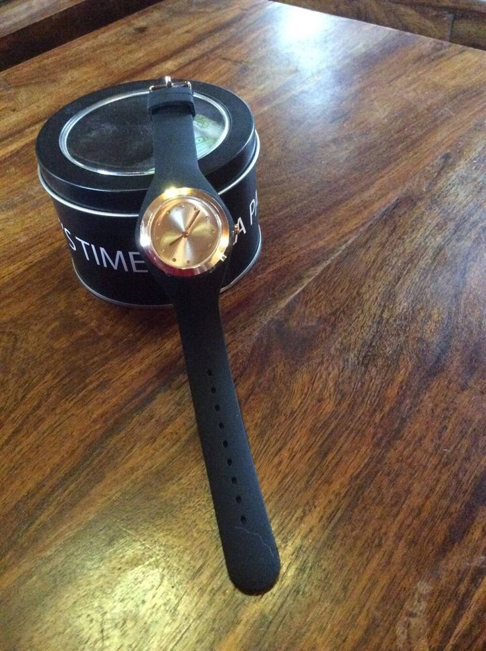 montre femme neuve Bijoux et montres