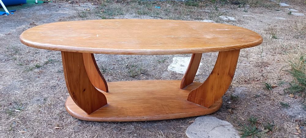 Table basse de salon ovale avec deux plateaux Meubles