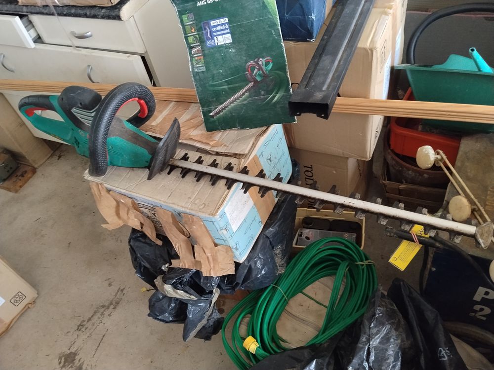 TAILLE HAIE ELECTRIQUE GRANDE PUISSANCE Bricolage