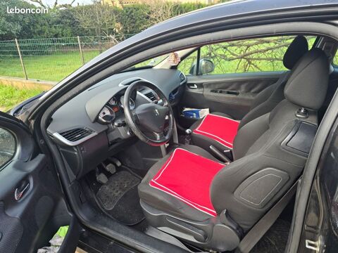 Peugeot 207 1.6 HDi 90ch BLUE LION Active