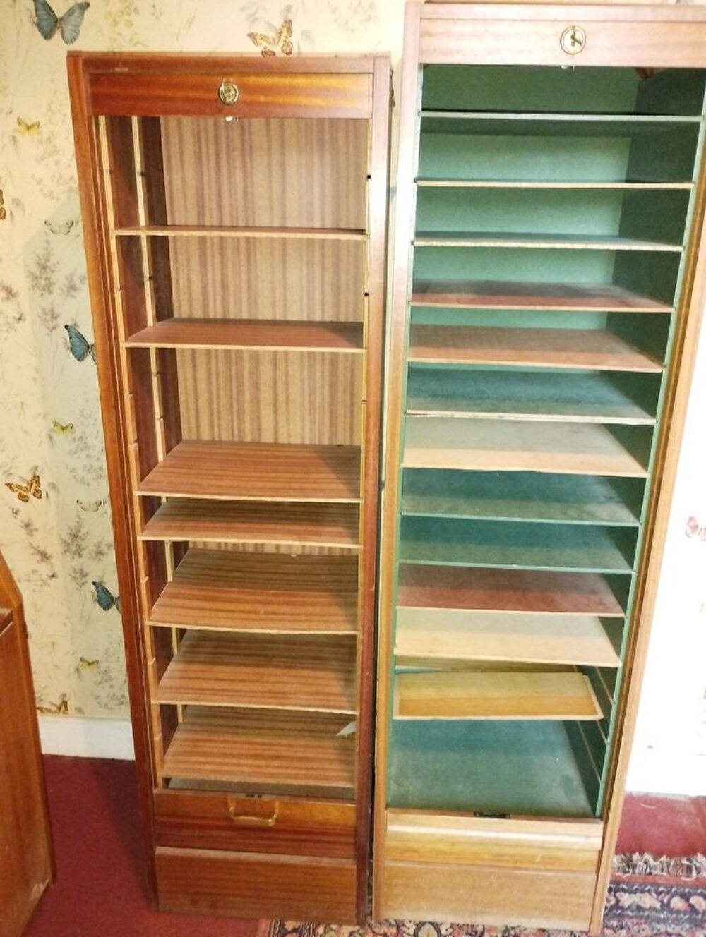 Classeur a rideau ancien / vintage. Armoire a &eacute;tage. Meubles