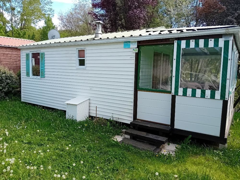   mob-home clim, parfait un couple+un enfant en Périgord vert
Aquitaine, Thiviers (24800)