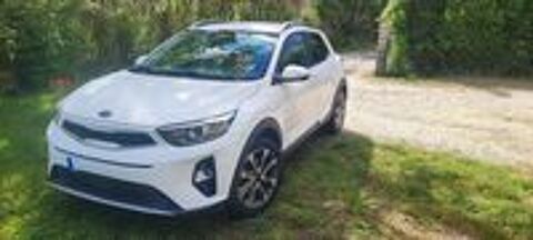 Stonic 1.6 CRDi 115 ch ISG BVM6 Premium 2019 occasion 26220 Comps