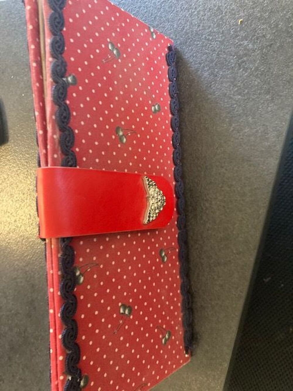 pochette rockabilly neuve Bijoux et montres