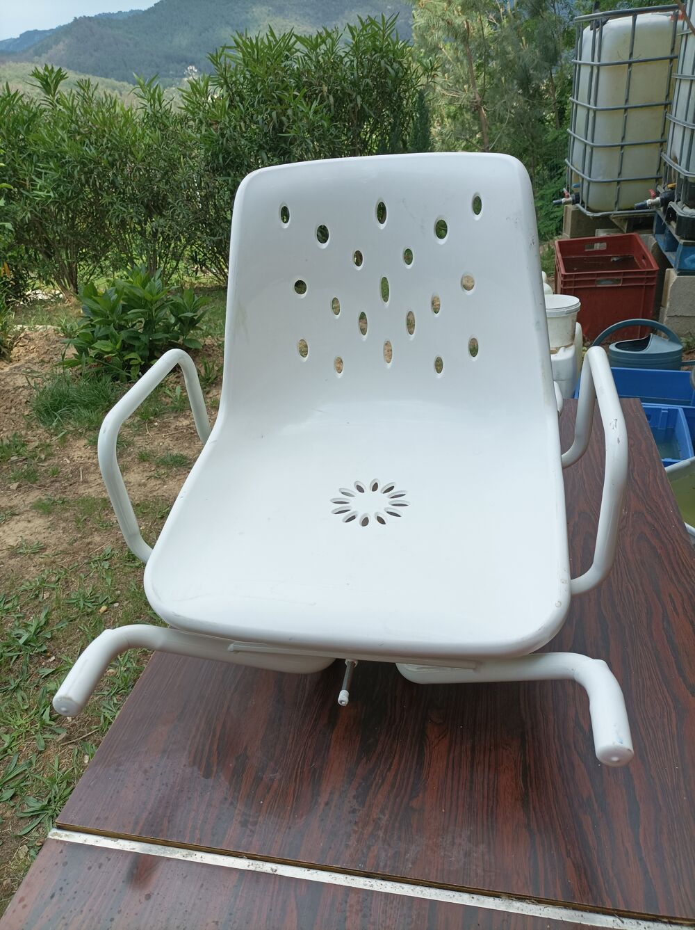 chaise pour lave personne handicape Meubles
