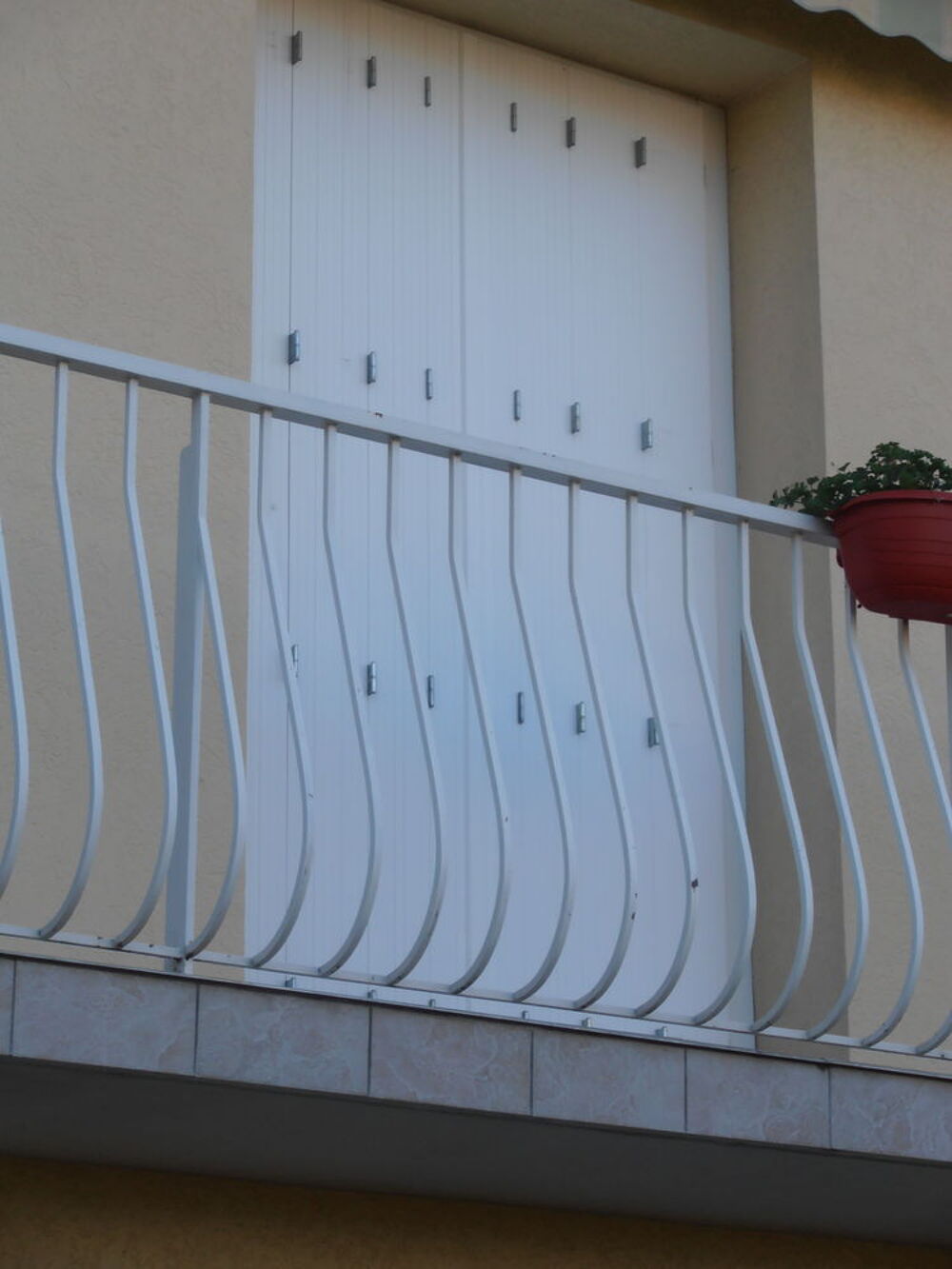 pour renover votre logement 1 lot de peersiennes PVC Bricolage