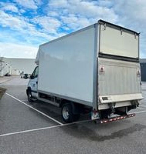   Grand Camion pour Déménagement et Transport avec Chauffeur  