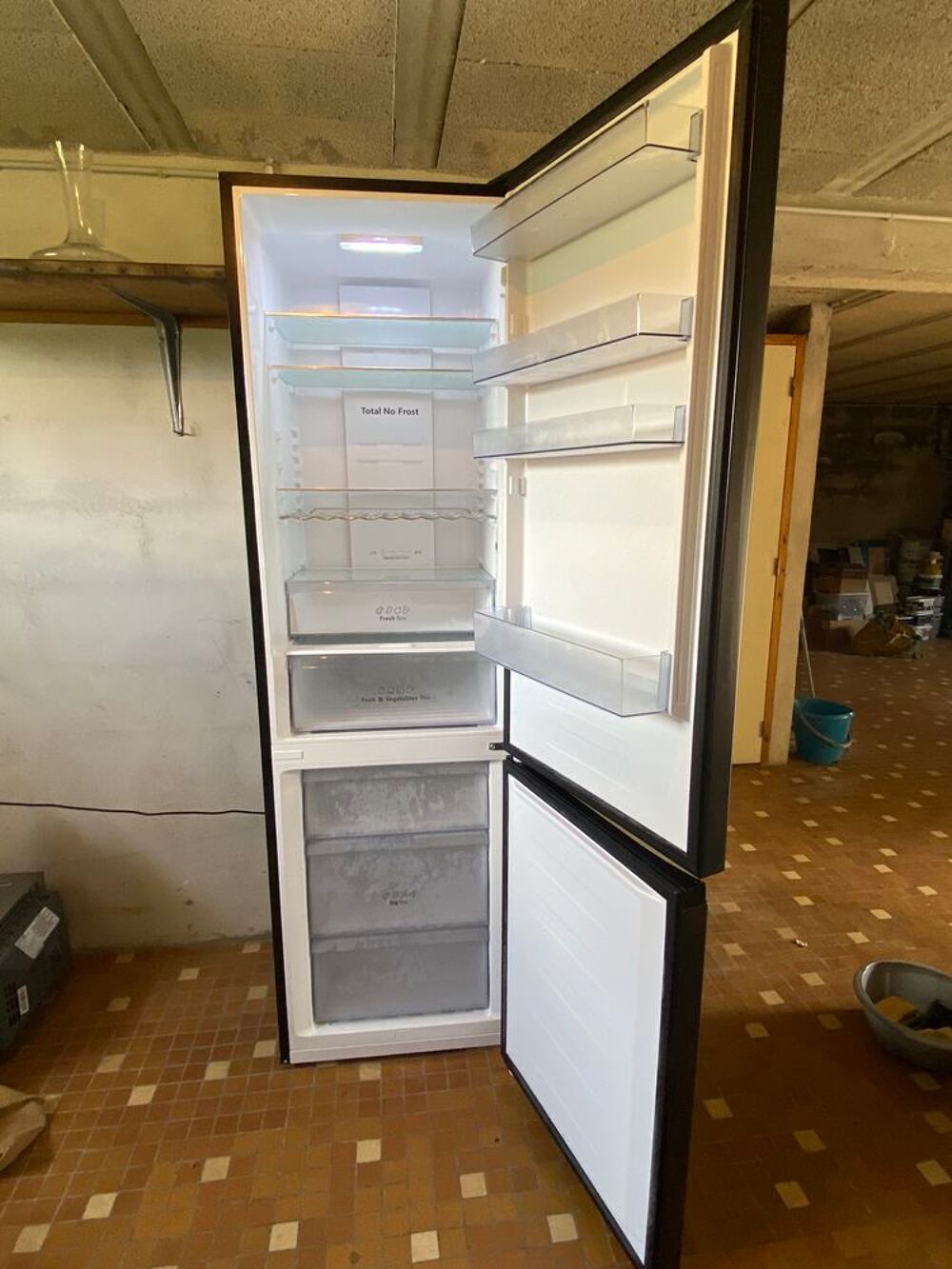 Frigo + cong&eacute;lateur excellent &eacute;tat encore sous garantie Electroménager