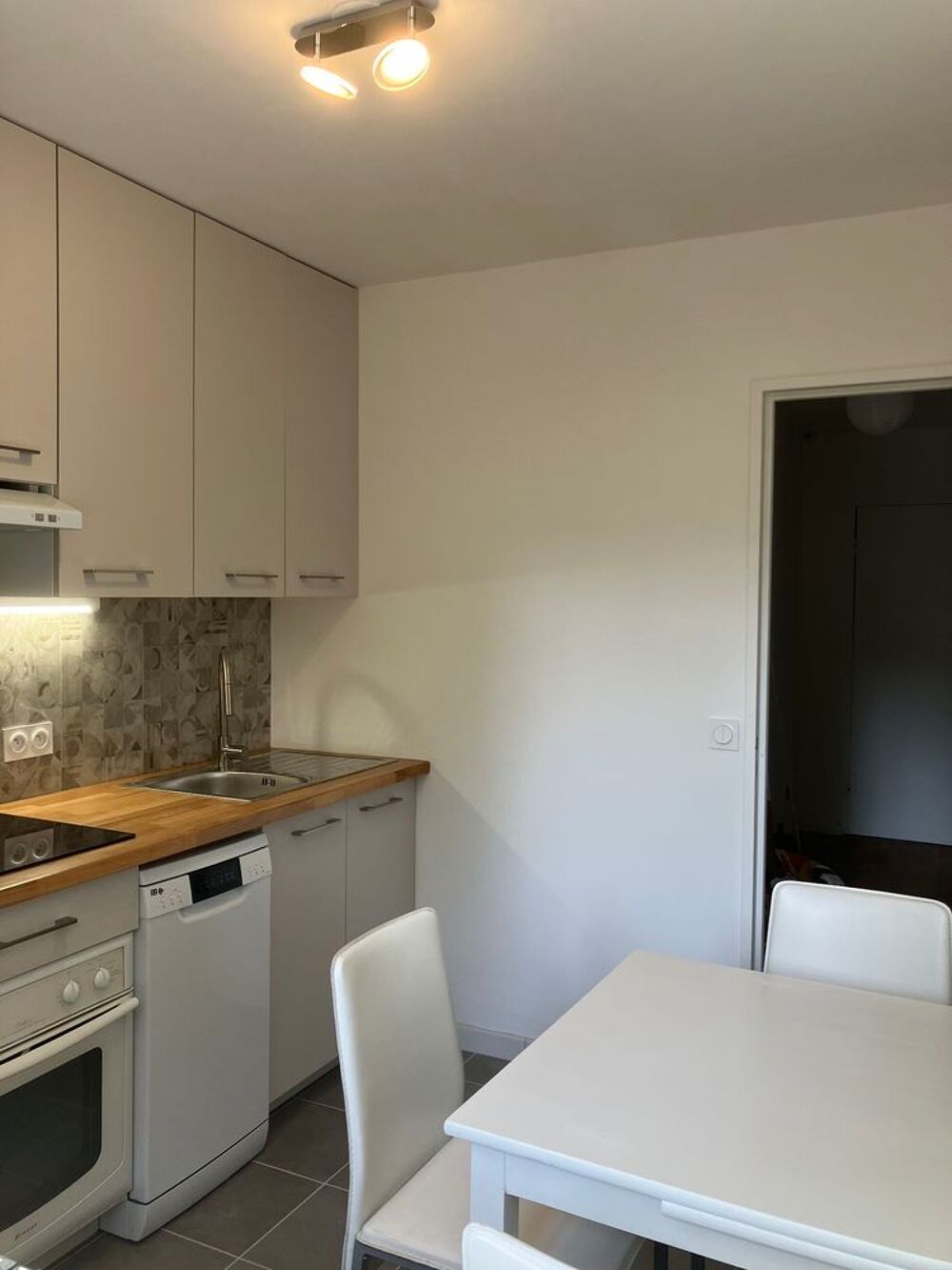 Location Chambre Quartier Saint Genès, Victoire, Proche TRAM D (Bergonié) Bordeaux