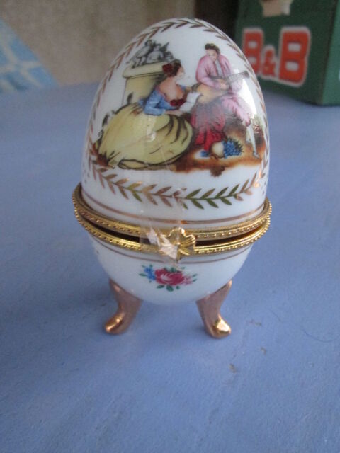 Bo�te � bijoux type oeuf de Faberg� 10 Chauriat (63)