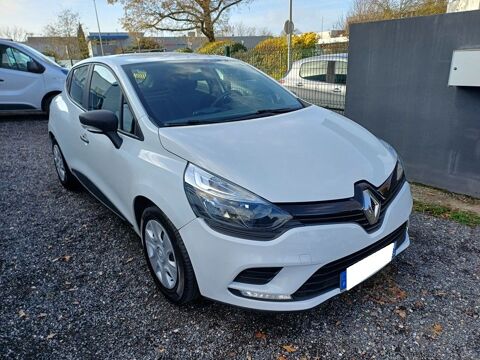 Renault clio iv Ste 1.5 dCi 75 Ch (7492 HT)