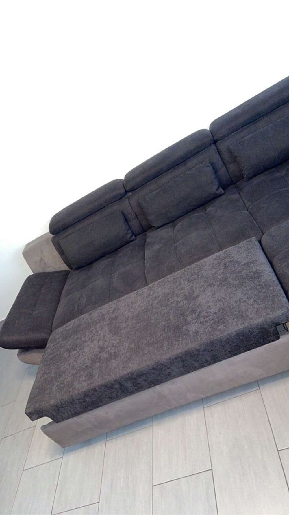 Canap&eacute; d'angle 7 places
800€
Excellent etat Meubles