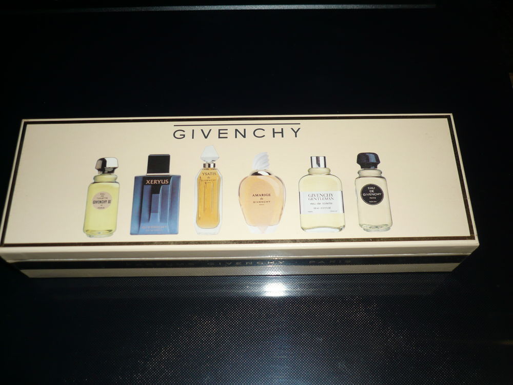 Miniatures de parfum en coffret 