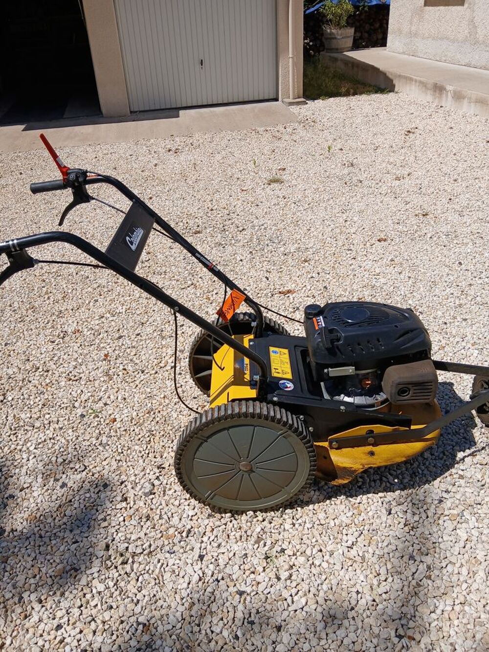 Tondeuse debroussailleuse Bricolage