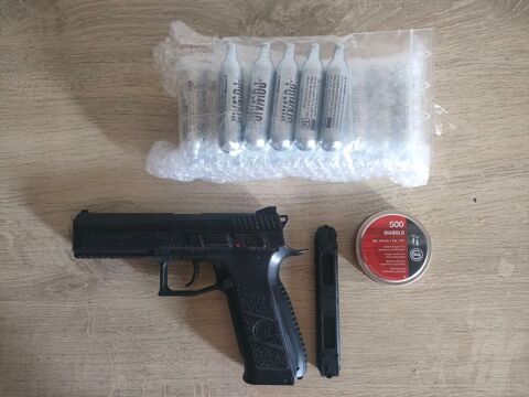 Arme à plomb CZ P09 300 Tsingoni (97)