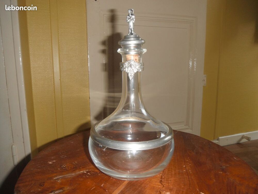 Carafe &agrave; vin cristal Jean Goard&eacute;re. Etain. Etat Neuf Décoration