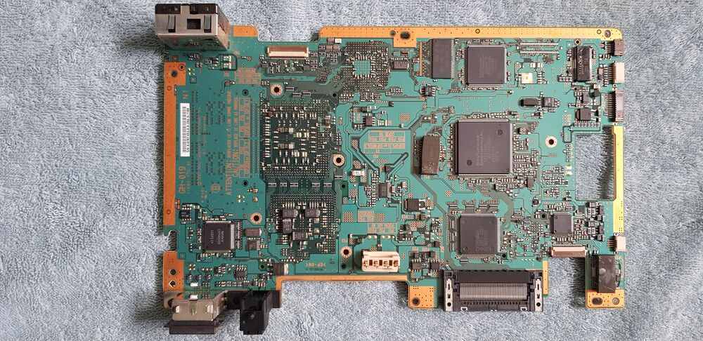 Carte m&egrave;re PS2 SCPH 39004 (GH19) + chassis m&eacute;tallique Consoles et jeux vidéos