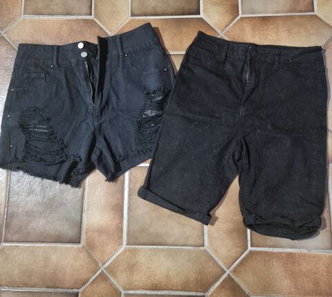 Lot de 1 short noir taille L et 1 bermuda noir taille M  3 Vulbens (74)