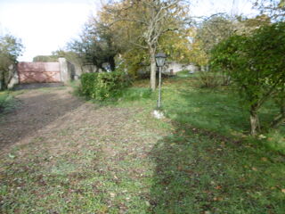  Remise / Grange à vendre 2 pièces 780 m²
