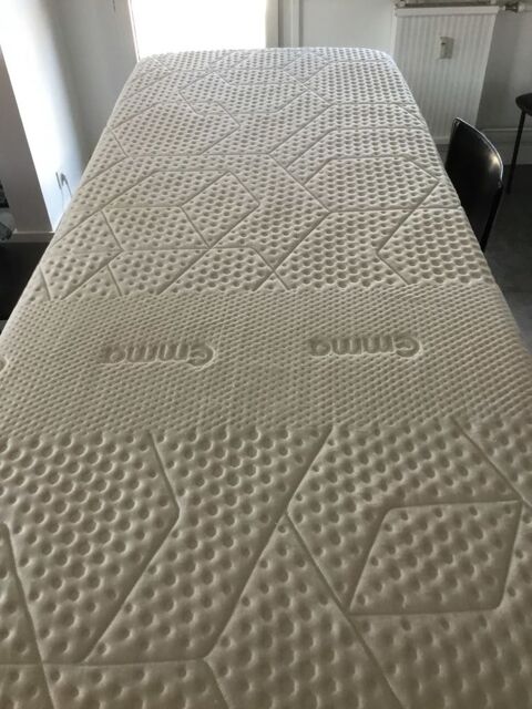 2 matelas identiques EMMA 200 Saint-Etienne (42)